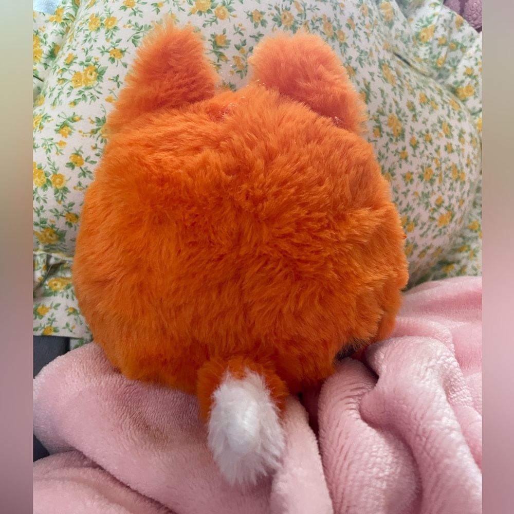 Fox - Baby three First Generation Animal Plush - Picture 4 of 9